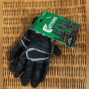 Cutters Game Day Football Gloves